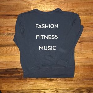 cute gray monrow crew neck!!